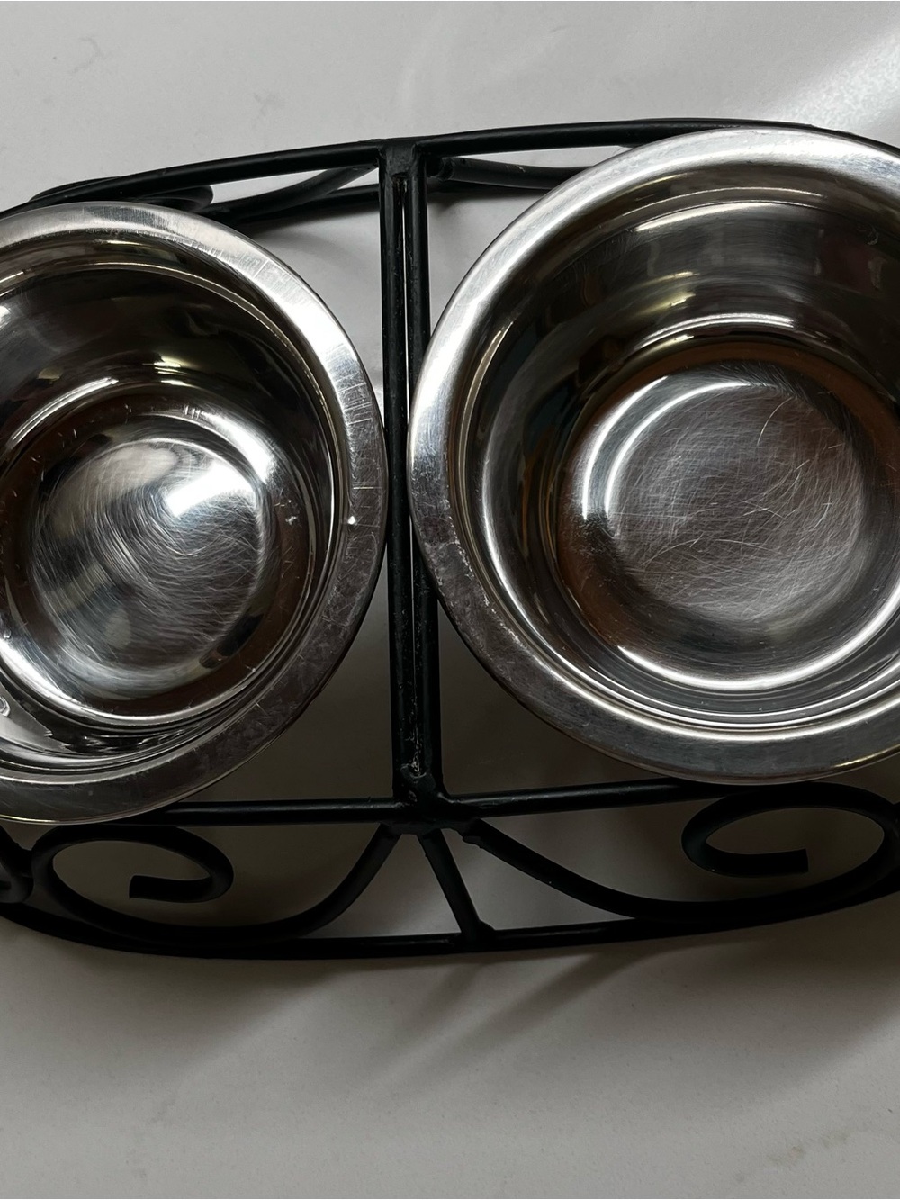 Double Stainless Steel Pet Bowls with Decorative Black Metal Stand - Picture 3 of 3